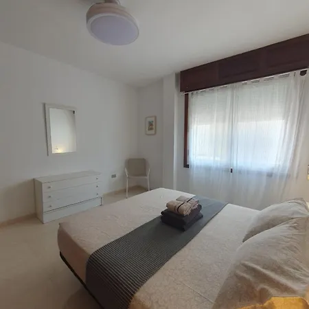 Alquilaencanarias Junto A La Playa *