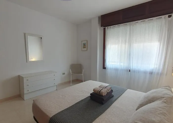 Alquilaencanarias Junto A La Playa *